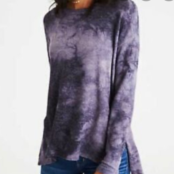 American Eagle Outfitters Tops - AE plush long sleeve - purple tie dye